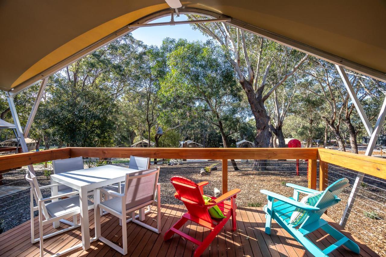 Port Stephens Koala Sanctuary 호텔 One Mile 외부 사진